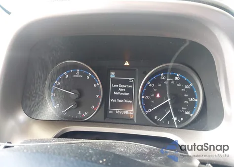 2017 Toyota Rav4 Le z USA, uszkodzony, nr VIN JTMZFREV8HJ105860